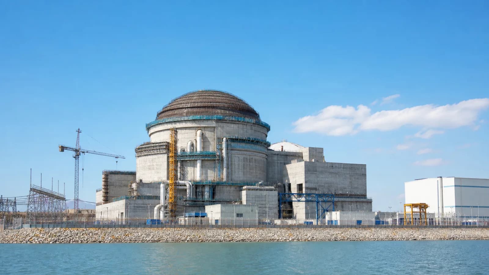 Tianwan nuclear power plant Unit 8 under construction in Jiangsu, China, representing completion of cold functional tests before hot testing and fuel loading. Illustration: NNN