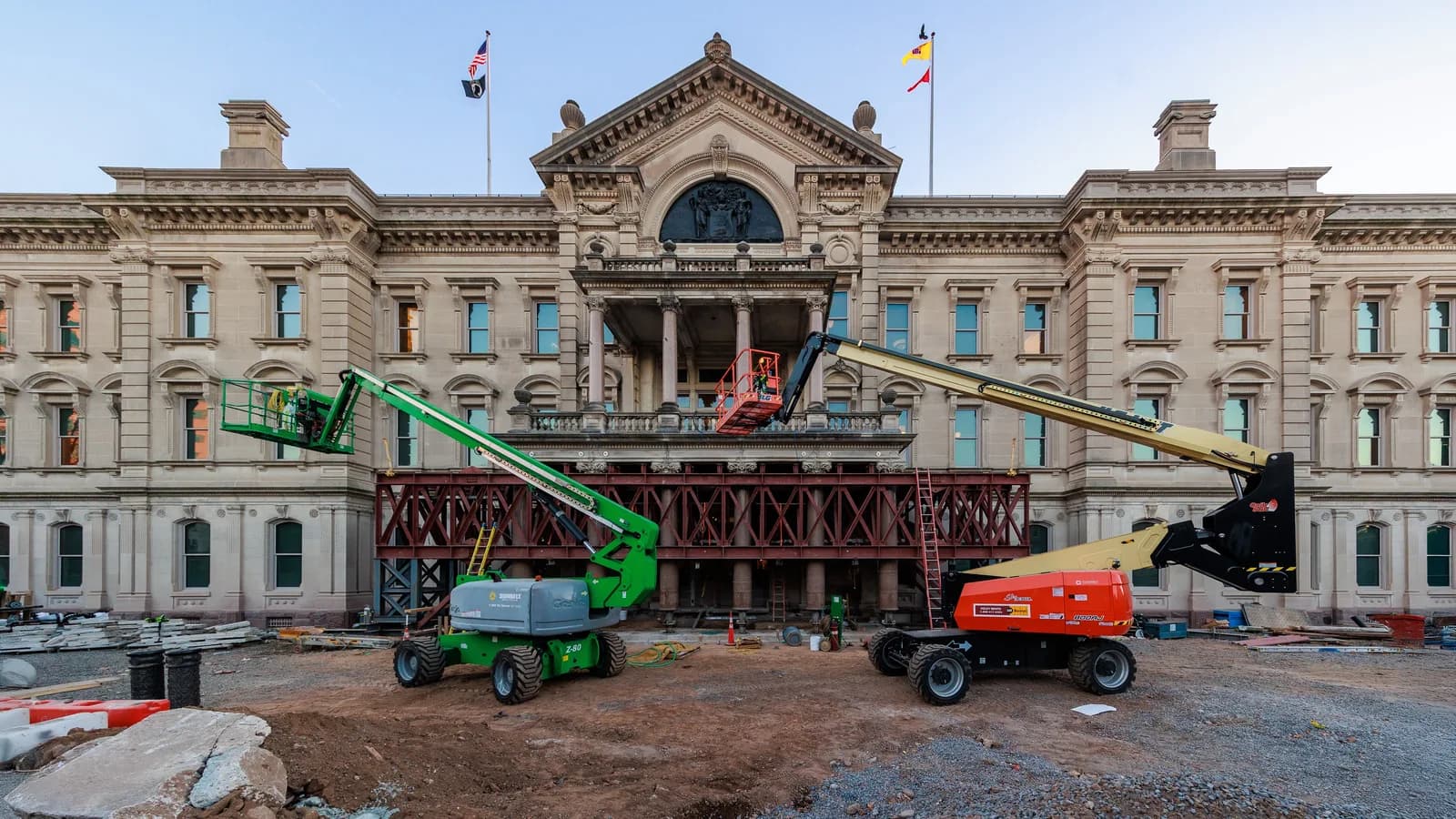 Renovations at the New Jersey State Capitol in Trenton, the setting for the Power NJ Act's procurement debate. Image: Kenneth C. Zirkel / Wikimedia Commons (CC BY 4.0)